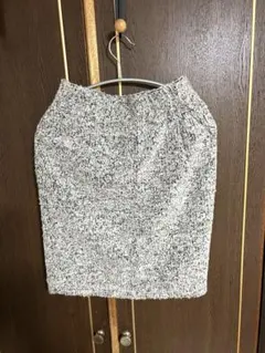 タイトスカート 白黒ミックス