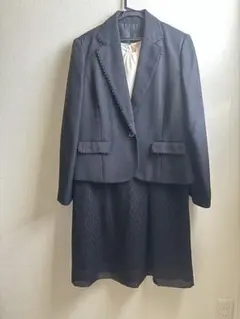 黒のスーツとワンピースセット　卒業式　入学式　オケージョン　セレモニー　17号