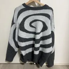 YÁCA スワールパターン ニットセーター グレー