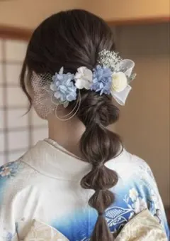 在庫限りsale♪ 卒業式　成人式　髪飾り　ブルーホワイト　ハーフアップ