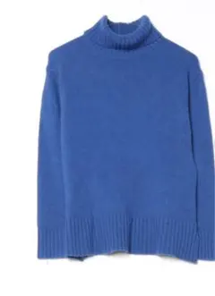 ロイヤルブルー ニット