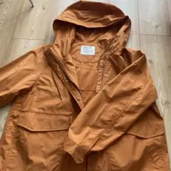 ね*ん様 オレンジ フード付き マウンテンパーカー