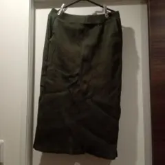 オリーブグリーン　カーキ リブ編み タイトスカート