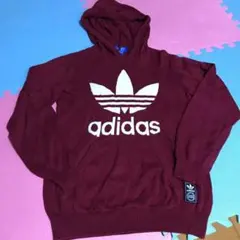 限定完売！アディダスオリジナルスニットフードパーカーM/ adidasワイン