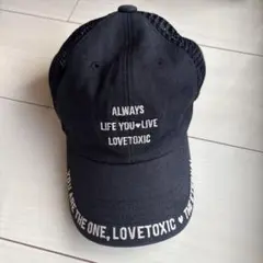 LOVETOXIC 黒 キャップのサムネイル