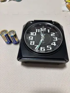 爆音目覚まし時計(電池付き)