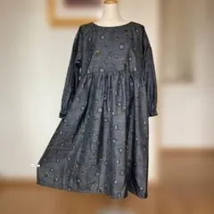 着物リメイク 大島紬から後ろボタンのパフスリーブワンピース(L~LL