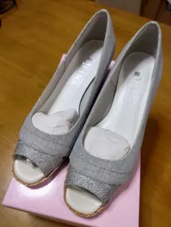 Diana シルバー オープントゥ ウェッジヒール