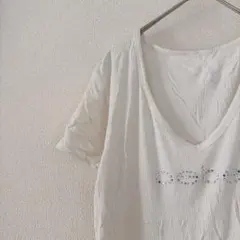 베베 컷소우 V넥 반팔 로고 화이트 데일리 간단한 로고 티셔츠