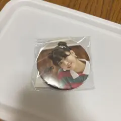 TWICE モモ　缶バッジ