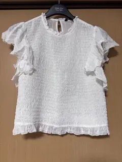 ZARA ホワイト フリル ノースリーブ シャツ　透け感あり