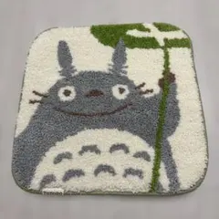 新品・未使用となりのトトロ大トトロチェアシート38×38cmミニ座布団丸眞ジブリのサムネイル
