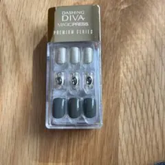 DASHING DIVA MAGIC PRESS ネイルチップ 30枚入り