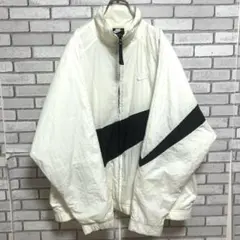 セール《美品》NIKE☆ナイロンジャケット 刺繡ロゴ ジップアップ XL 白／黒