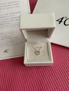 4℃  オープンハートネックレス