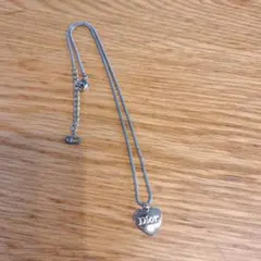 Dior ハート型ペンダント ネックレス