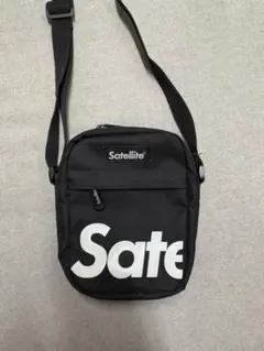 Satellite ショルダーバッグ ブラックのサムネイル