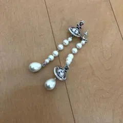 VivienneWestwood ブロークンパールオーヴピアス