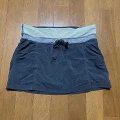 ルルレモン　スカート