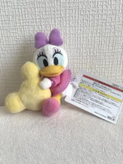 ディズニー デイジー キーホルダー ぬいぐるみバッジ
