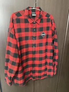 F.C.R.B. バックビッグロゴ バッファローチェック シャツ M 赤のサムネイル