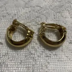 ジバンシィゴールド フープイヤリング メタル製