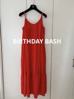BIRTHDAYBASH♡新品未使用鮮やかなレッドのノースリーブワンピースのサムネイル