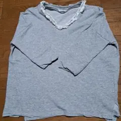 ベイフローグレーのトップスのサムネイル