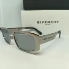 美品　GIVENCHY　GV7204　ジバンシー　サングラス　外箱　ケース付きのサムネイル