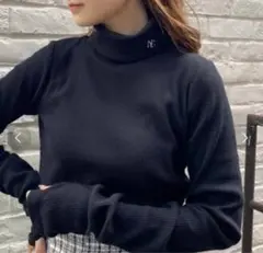 イニシャルハイネックトップス NICE CLAUPのサムネイル