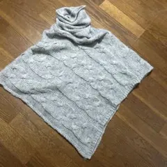 ポンチョライトグレー美品