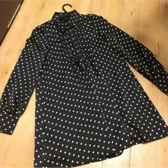 ドット柄のワンピース