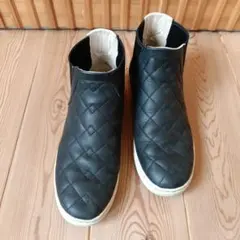 UGG サイドゴアブーツ 　ブラック/24.5cmのサムネイル