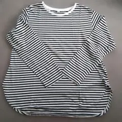 ユニクロラウンドヘムボーダーＴシャツ