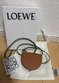 ロエベミニヒールポーチ【定価¥68200】 - メルカリ