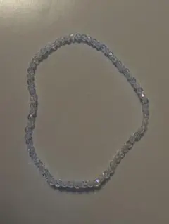 透明な青色ビーズブレスレット