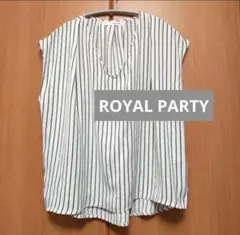 ROYAL PARTY Vネック フレンチスリーブ タックブラウスのサムネイル