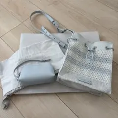 CHARLES & KEITH ショルダーバッグ ポーチ付き　ホワイトブルーのサムネイル