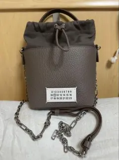 Item thumbnail for item 9ec09703-654b-481a-8a36-038fb5c194f4