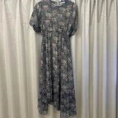 ECLIN 花柄ミディワンピース