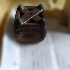 未使用品　備前焼　蓋置　茶道具 糸巻き形