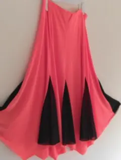社交ダンス用オレンジと黒のコントラストが鮮やかなフレアスカート新品