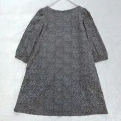 アーバンリサーチ ダークグレー 小花 七分袖ワンピース F Aライン シンプル