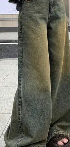 Item thumbnail for item c1c08efc-c1cf-4343-bbe7-38e8e49dbf30