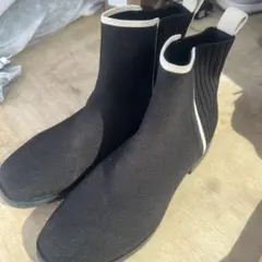 VIVALA ブラック サイドゴアブーツ