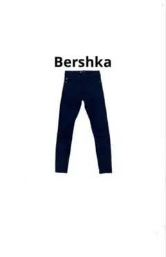Bershka スキニーパンツ　ブラック