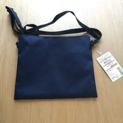新品未使用　撥水加工　ネイビー　 サコッシュのサムネイル