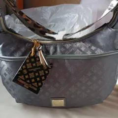 クリスチャンオリビエ新品未使用 レオパード柄ストラップ2ウェイ ショルダーバッグ