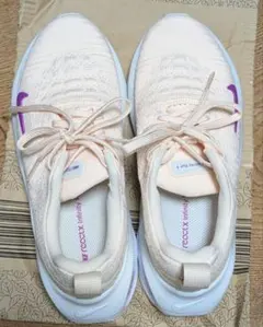 ナイキ ウィメンズ インフィニティ ラン 4（23.5cm）