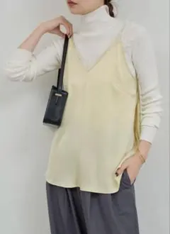 【新品タグ付き✨】GALLARDAGALANTE レース キャミソール イエローのサムネイル